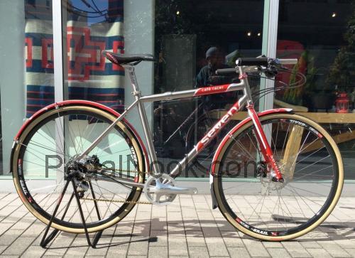Seven Cycles Cafe Racer specs and reviews